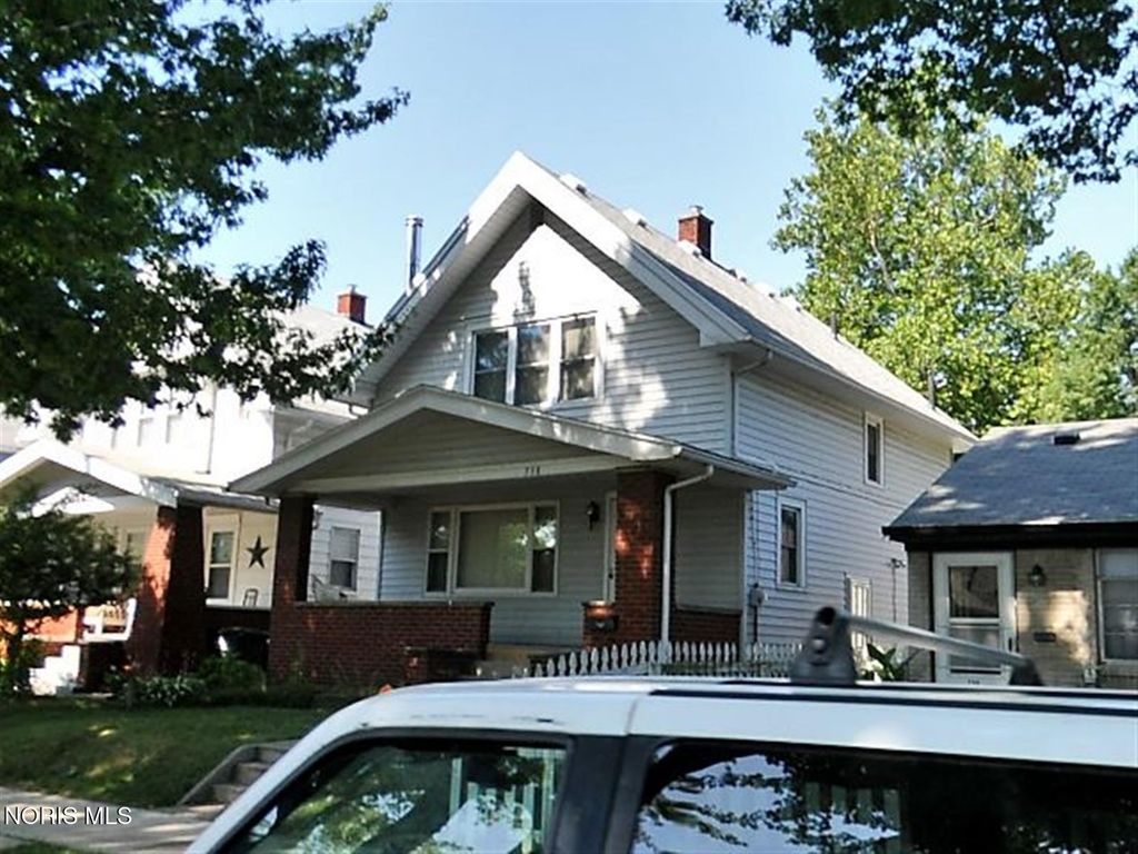 738 Geneva Avenue, Toledo, OH 43609