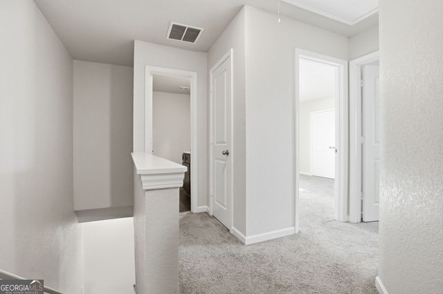 297 Seasons Valley, Pendergrass, GA 30567