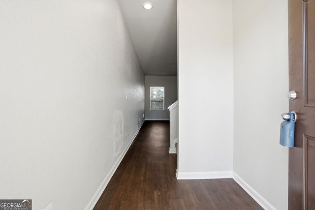 297 Seasons Valley, Pendergrass, GA 30567