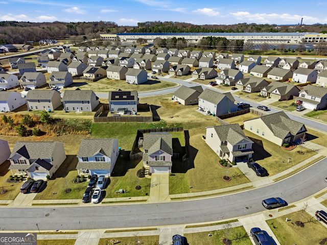 297 Seasons Valley, Pendergrass, GA 30567