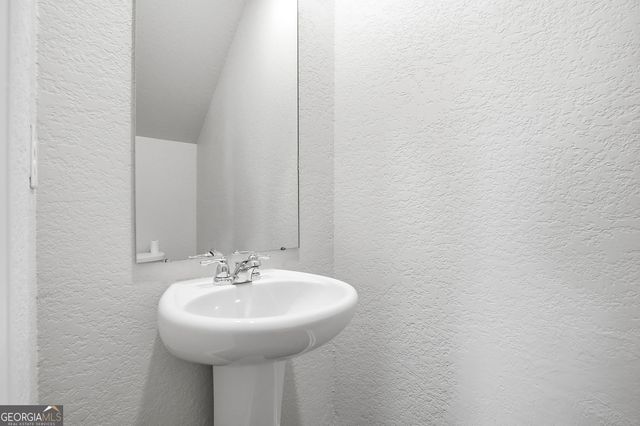 297 Seasons Valley, Pendergrass, GA 30567