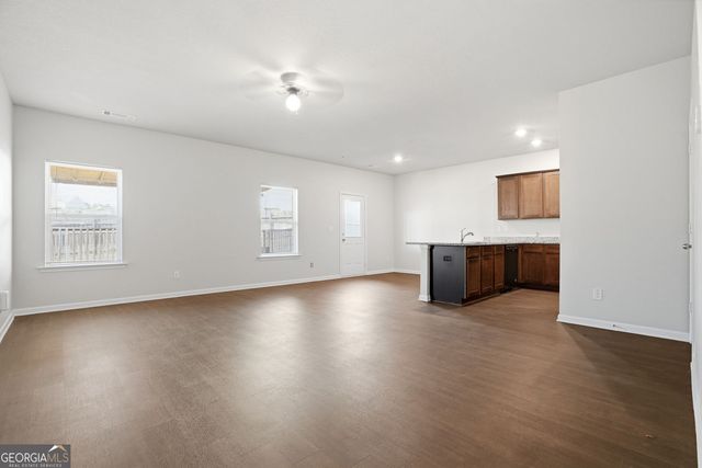 297 Seasons Valley, Pendergrass, GA 30567