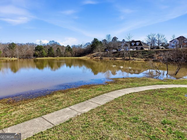 297 Seasons Valley, Pendergrass, GA 30567