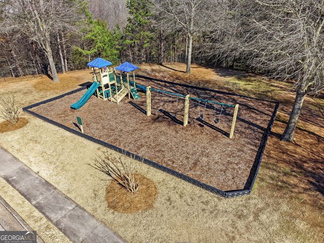 297 Seasons Valley, Pendergrass, GA 30567