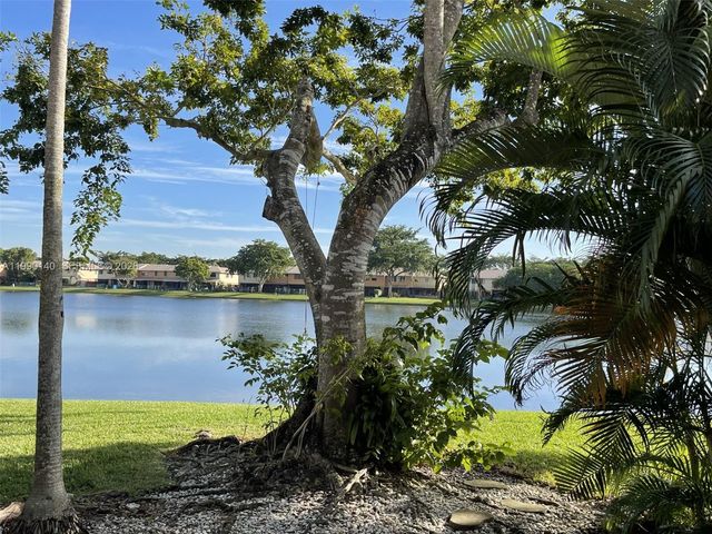 10508 NW 6th St 10508, Pembroke Pines, FL 33026