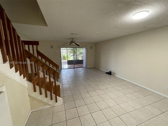 10508 NW 6th St 10508, Pembroke Pines, FL 33026