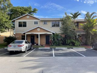 10508 NW 6th St 10508, Pembroke Pines, FL 33026