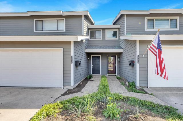 1701 Coronado Hills DR B, Austin, TX 78752