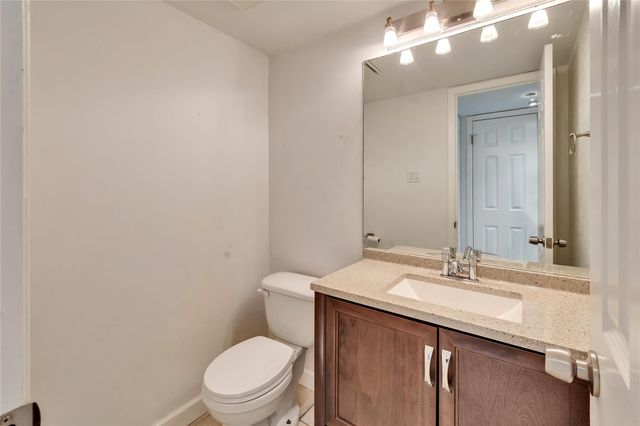1701 Coronado Hills DR B, Austin, TX 78752