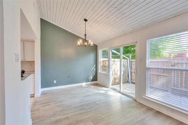 1701 Coronado Hills DR B, Austin, TX 78752