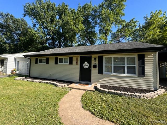 14 Lillian Drive, Belleville, IL 62226