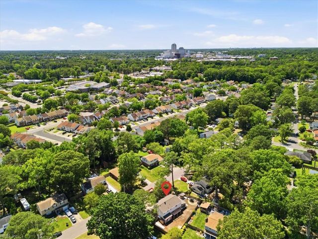 4000 Rumford LN, Virginia Beach, VA 23452