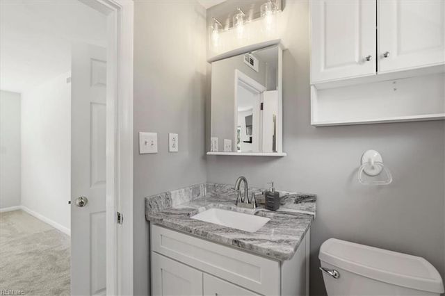 4000 Rumford LN, Virginia Beach, VA 23452