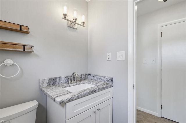 4000 Rumford LN, Virginia Beach, VA 23452