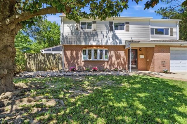 4000 Rumford LN, Virginia Beach, VA 23452