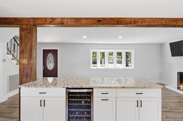 4000 Rumford LN, Virginia Beach, VA 23452