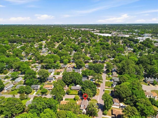 4000 Rumford LN, Virginia Beach, VA 23452