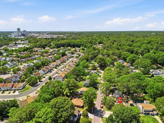 4000 Rumford LN, Virginia Beach, VA 23452