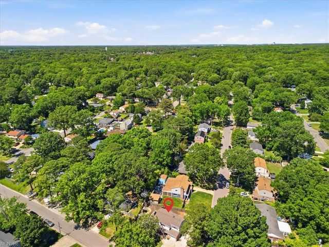 4000 Rumford LN, Virginia Beach, VA 23452