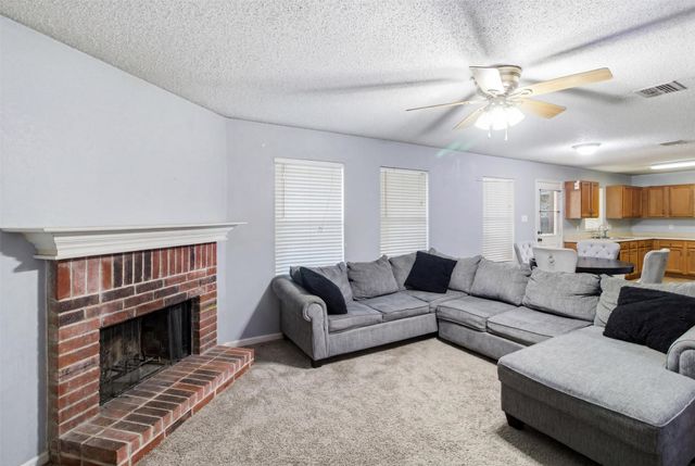 2955 Celian Drive, Grand Prairie, TX 75052
