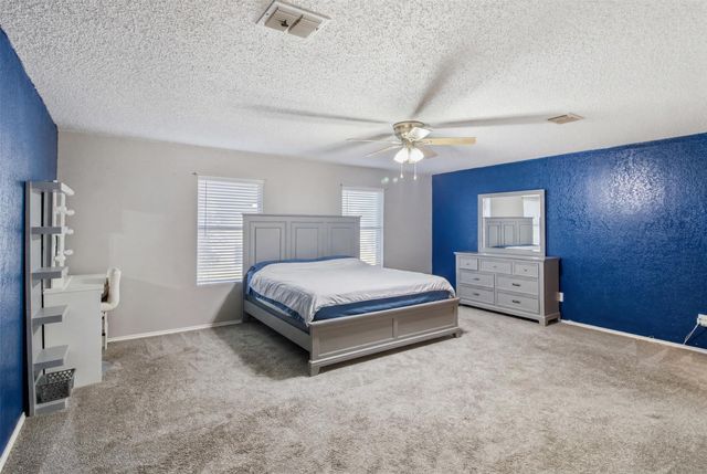 2955 Celian Drive, Grand Prairie, TX 75052