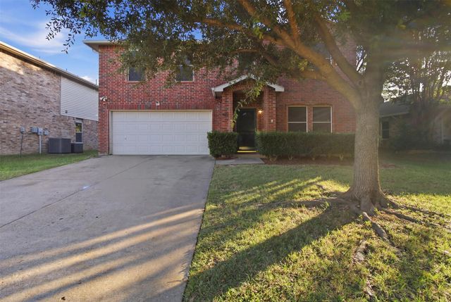 2955 Celian Drive, Grand Prairie, TX 75052