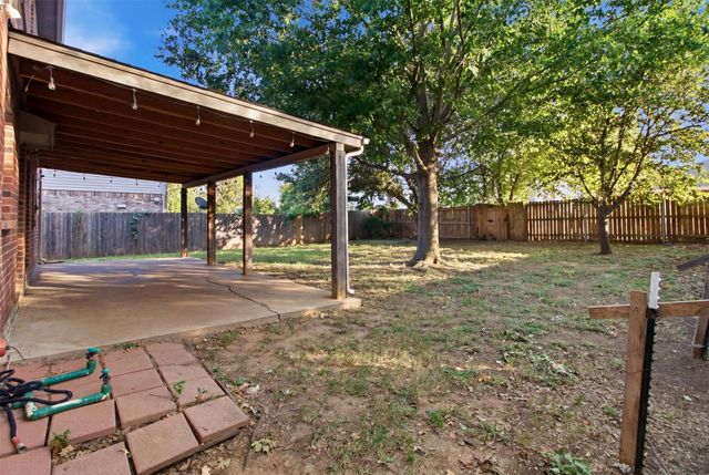 2955 Celian Drive, Grand Prairie, TX 75052