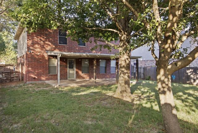 2955 Celian Drive, Grand Prairie, TX 75052