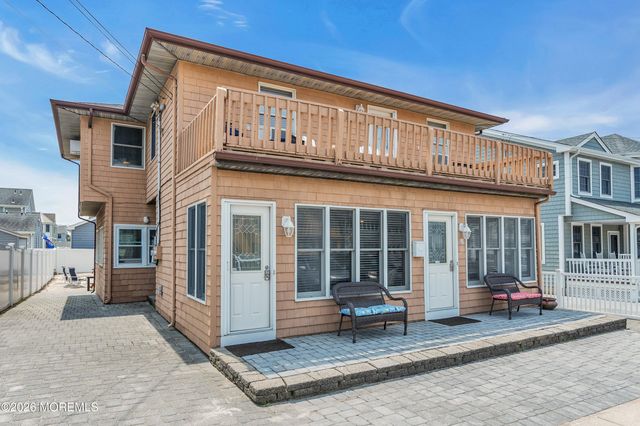 8 President Avenue unit 1, Lavallette, NJ 08735