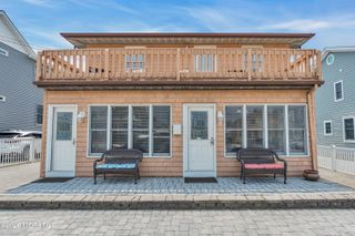8 President Avenue unit 1, Lavallette, NJ 08735