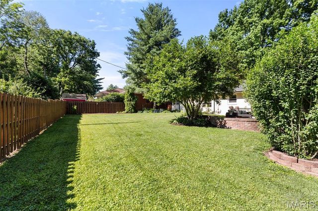 10 Ridge Line Drive, Warson Woods, MO 63122