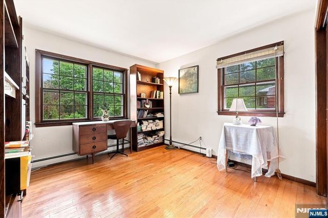 24 Hickory Road, Ringwood, NJ 07456