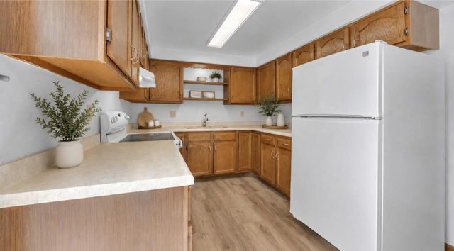 215 S 11 STREET, Oostburg, WI 53070