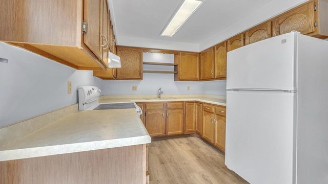 215 S 11 STREET, Oostburg, WI 53070
