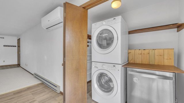 215 S 11 STREET, Oostburg, WI 53070