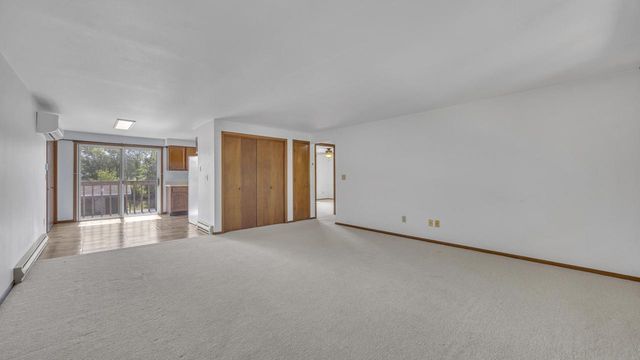 215 S 11 STREET, Oostburg, WI 53070