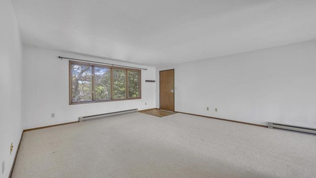 215 S 11 STREET, Oostburg, WI 53070