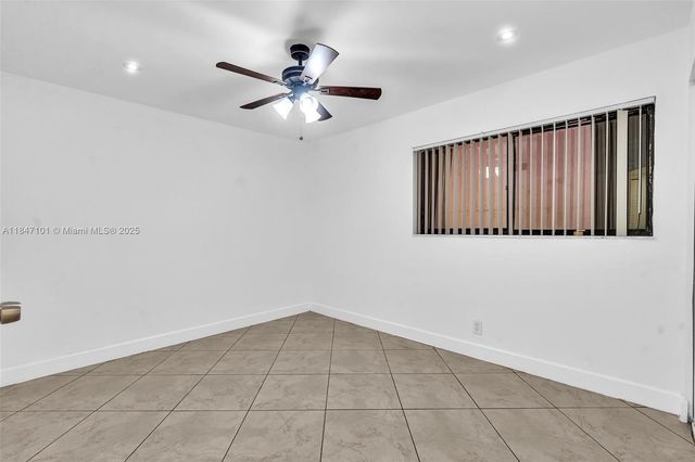 5012 SW 40 AV 5012, Fort Lauderdale, FL 33312
