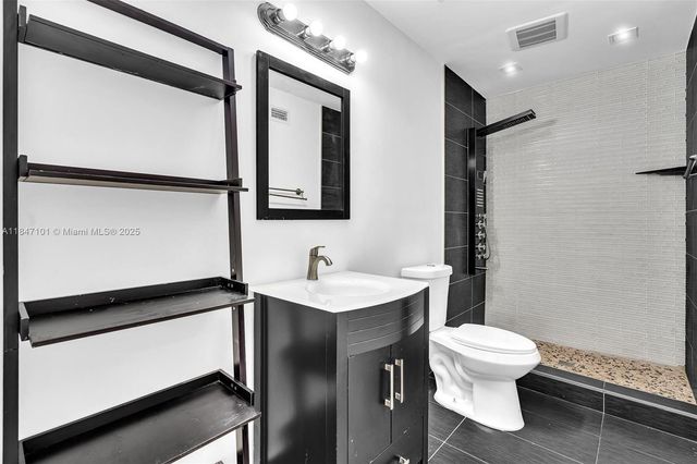 5012 SW 40 AV 5012, Fort Lauderdale, FL 33312