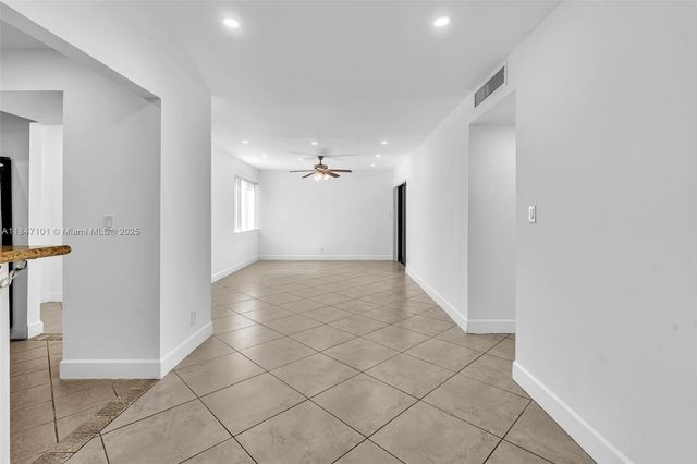 5012 SW 40 AV 5012, Fort Lauderdale, FL 33312
