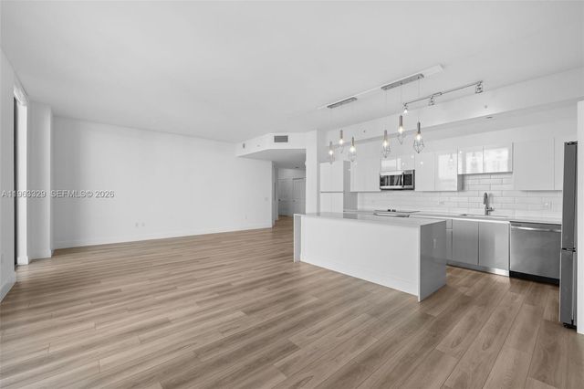 101 Diplomat Pkwy 0501, Hallandale Beach, FL 33009