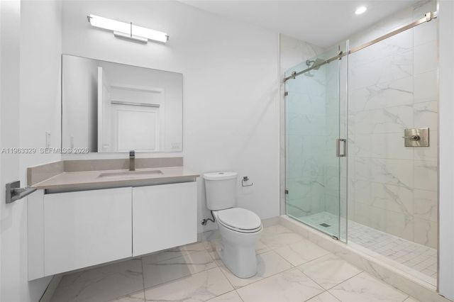 101 Diplomat Pkwy 0501, Hallandale Beach, FL 33009