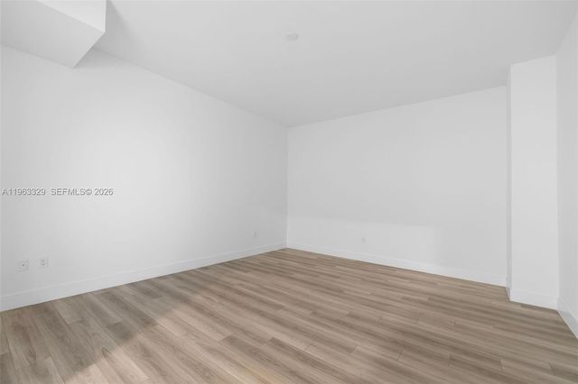 101 Diplomat Pkwy 0501, Hallandale Beach, FL 33009