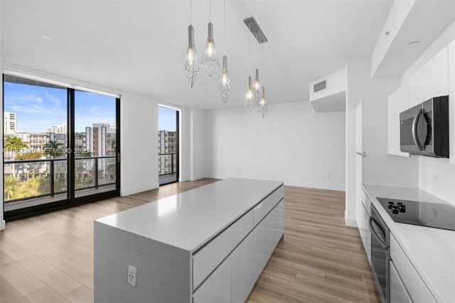 101 Diplomat Pkwy 0501, Hallandale Beach, FL 33009