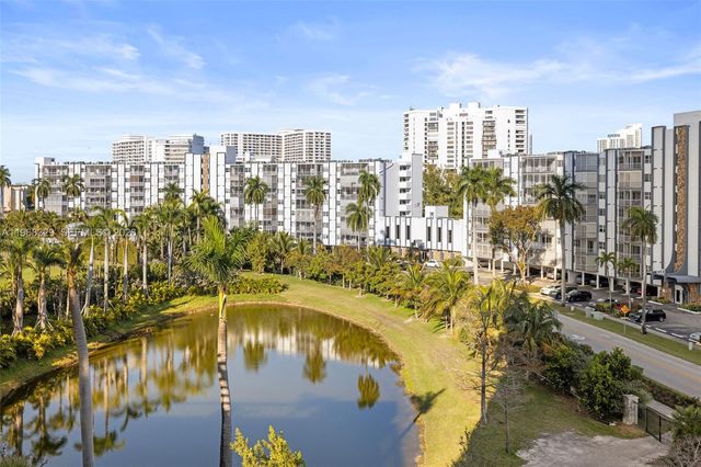 101 Diplomat Pkwy 0501, Hallandale Beach, FL 33009