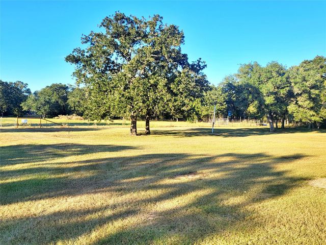 1085 Reeves Road, Garwood, TX 77442