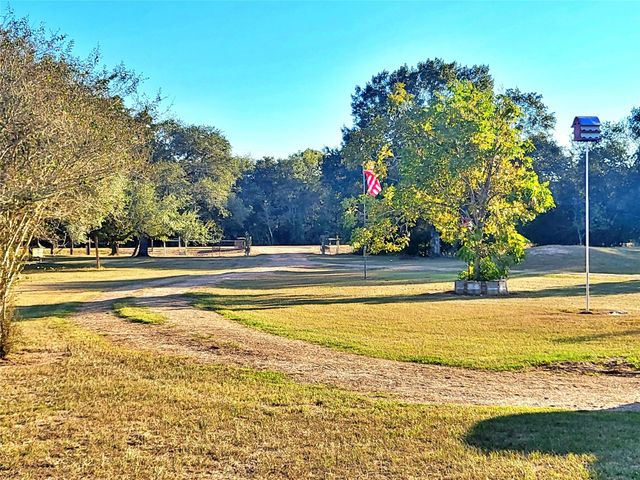 1085 Reeves Road, Garwood, TX 77442