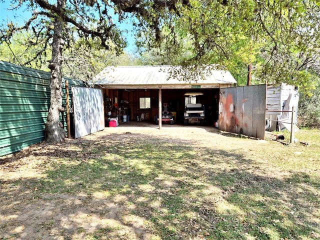 1085 Reeves Road, Garwood, TX 77442