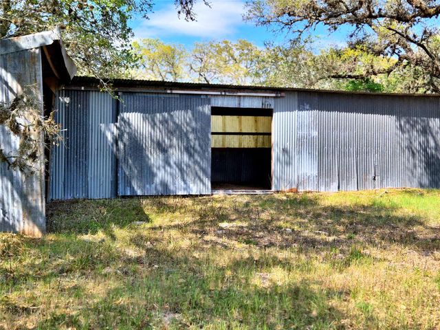 1085 Reeves Road, Garwood, TX 77442
