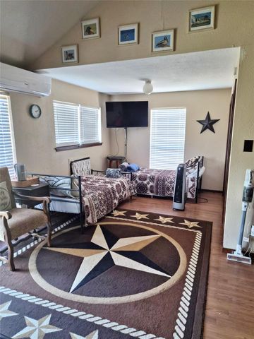 1085 Reeves Road, Garwood, TX 77442